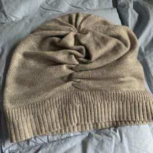 Gray Silver Shimmer Women’s Beanie